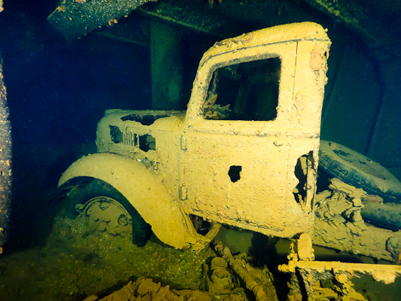 Isuzu Type 94 Truck - Hoki Maru