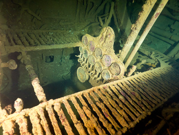 Engine Gauges - Hoyo Maru